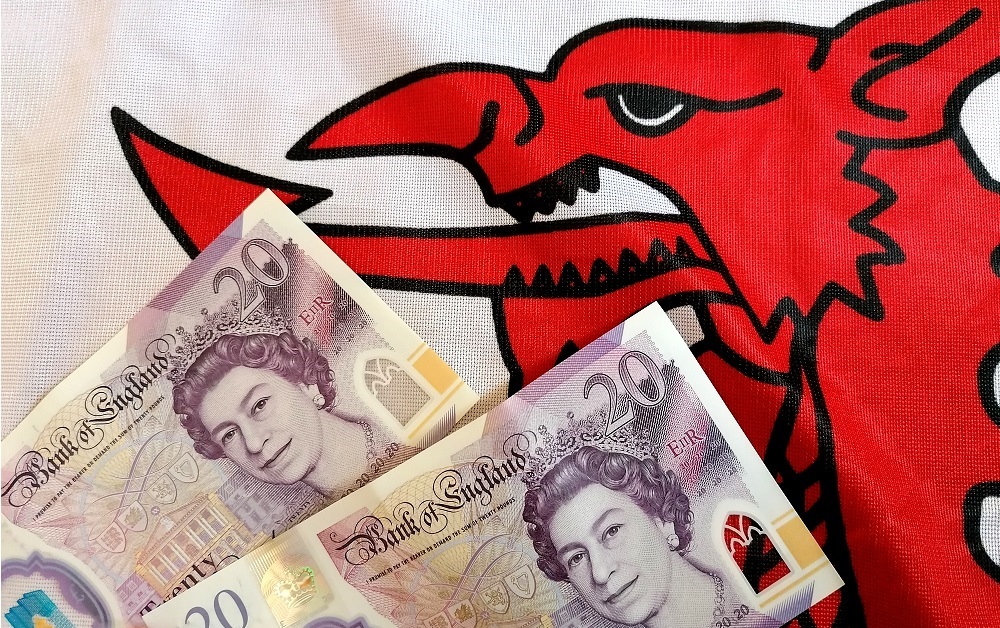 Wales needs to develop a ‘strong national banking sector’